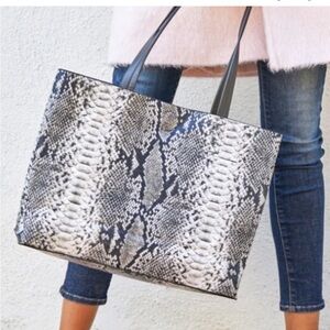 SUMMER & ROSE Faux Snakeskin Tote Bag